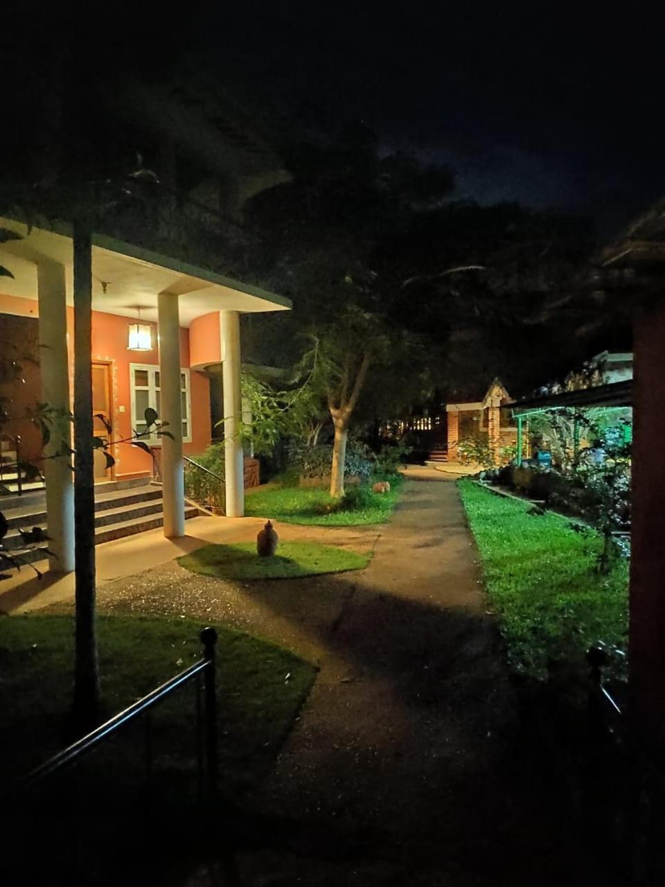 Inn Pondiville Forest Retreat Pondicherry Exterior foto