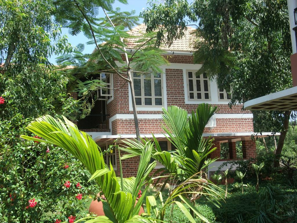 Inn Pondiville Forest Retreat Pondicherry Exterior foto